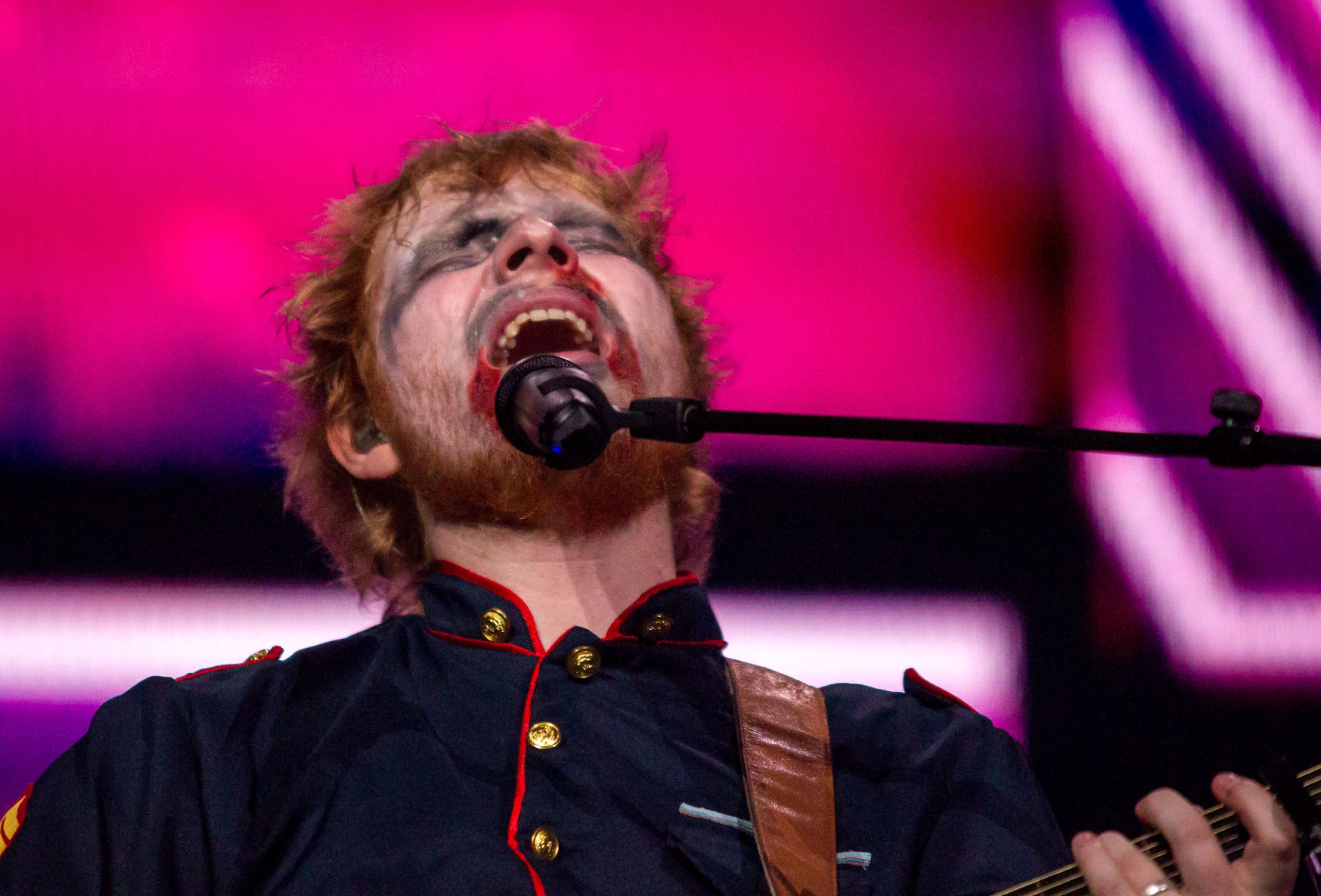 NO.edsheeran.epl241.110218